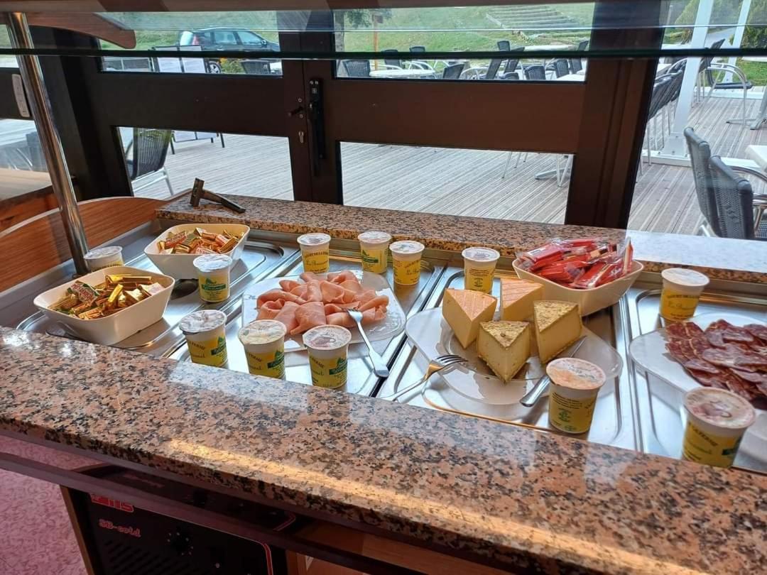 Nourriture dans l'hôtel ou à proximité