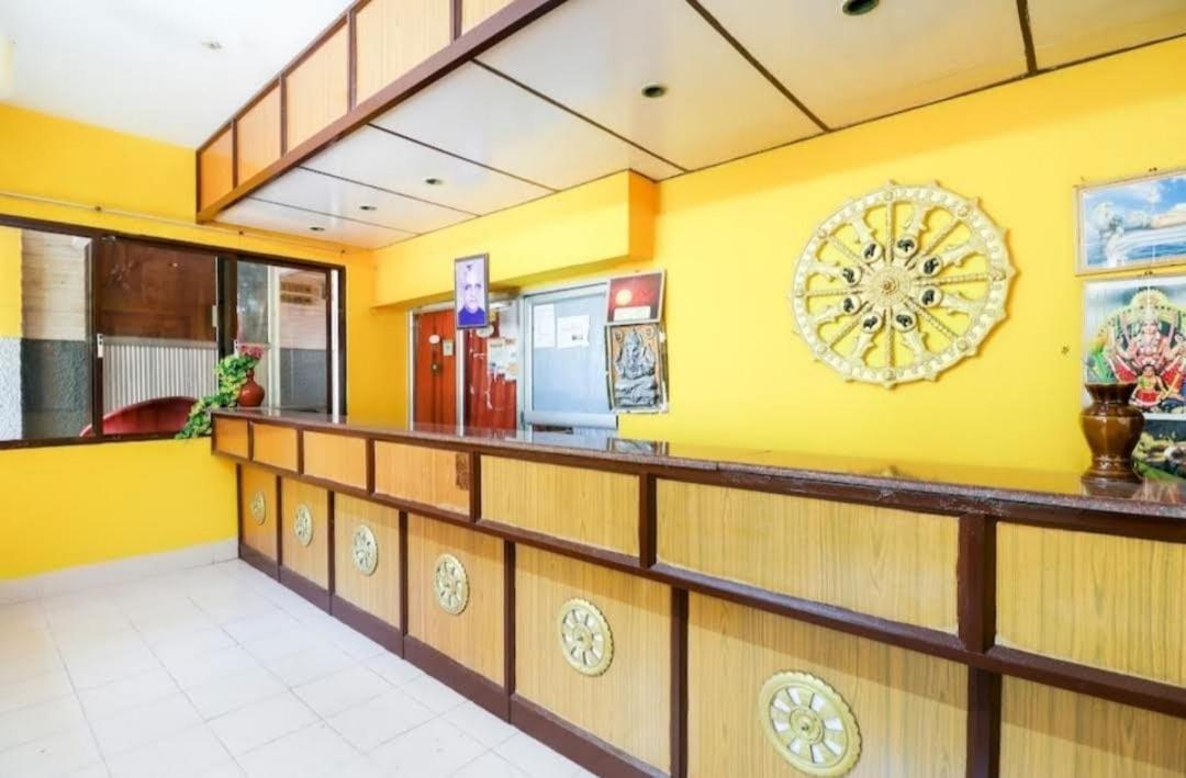 OYO Hotel Seaweed - Housity