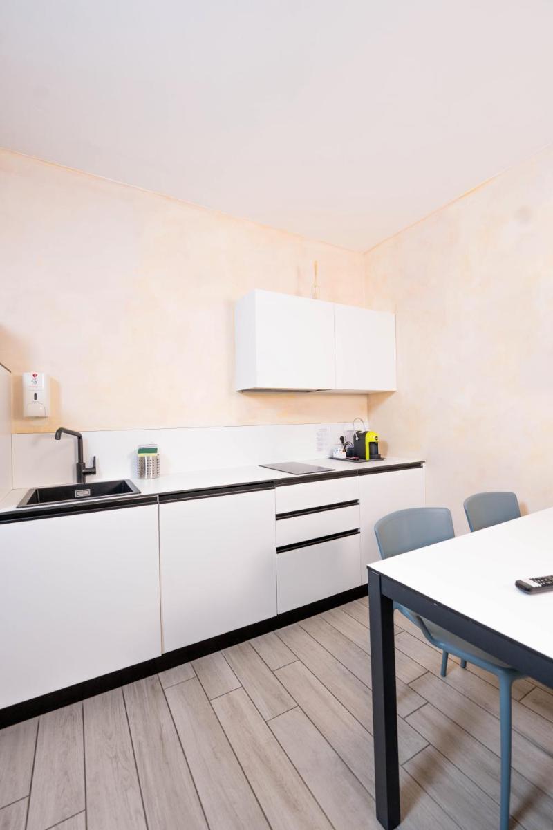 CityU - Grazioli 27 Trento Centro con parcheggio privato gratuito - Housity