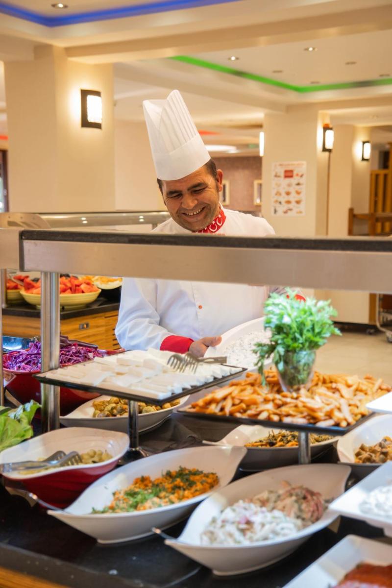 Perdikia Hill Hotel And Villas - Housity