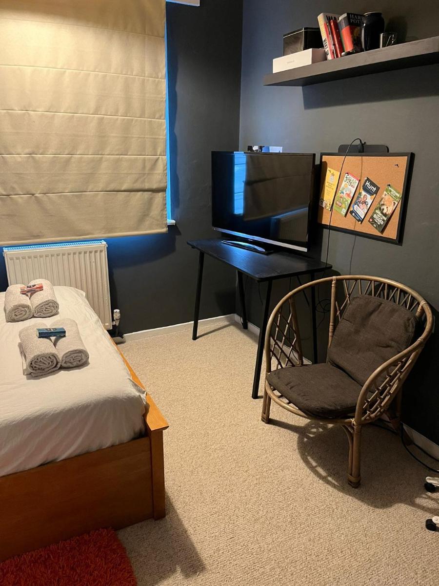 Stylish Double Room in shared apartment in Oxfordshire - Housity