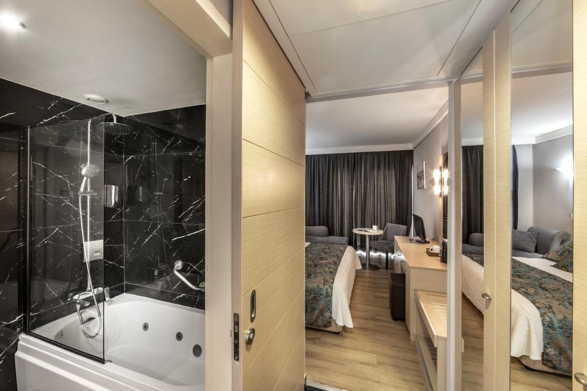Louis Ledra Beach - Housity