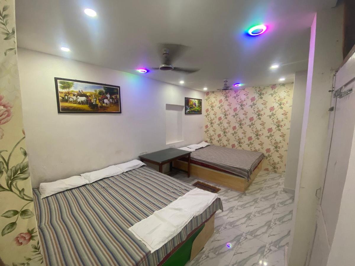 HOTEL SATSANGI - Housity