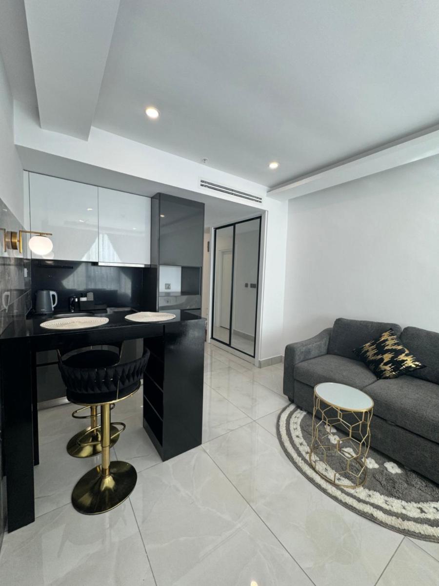 Deluxe Studio Apartments at Kass Towers Accra - Upper Floor By VP Properties - Hizvo
