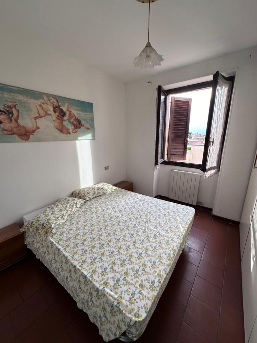 Via Rose (dietro Freccia Rossa) - Housity