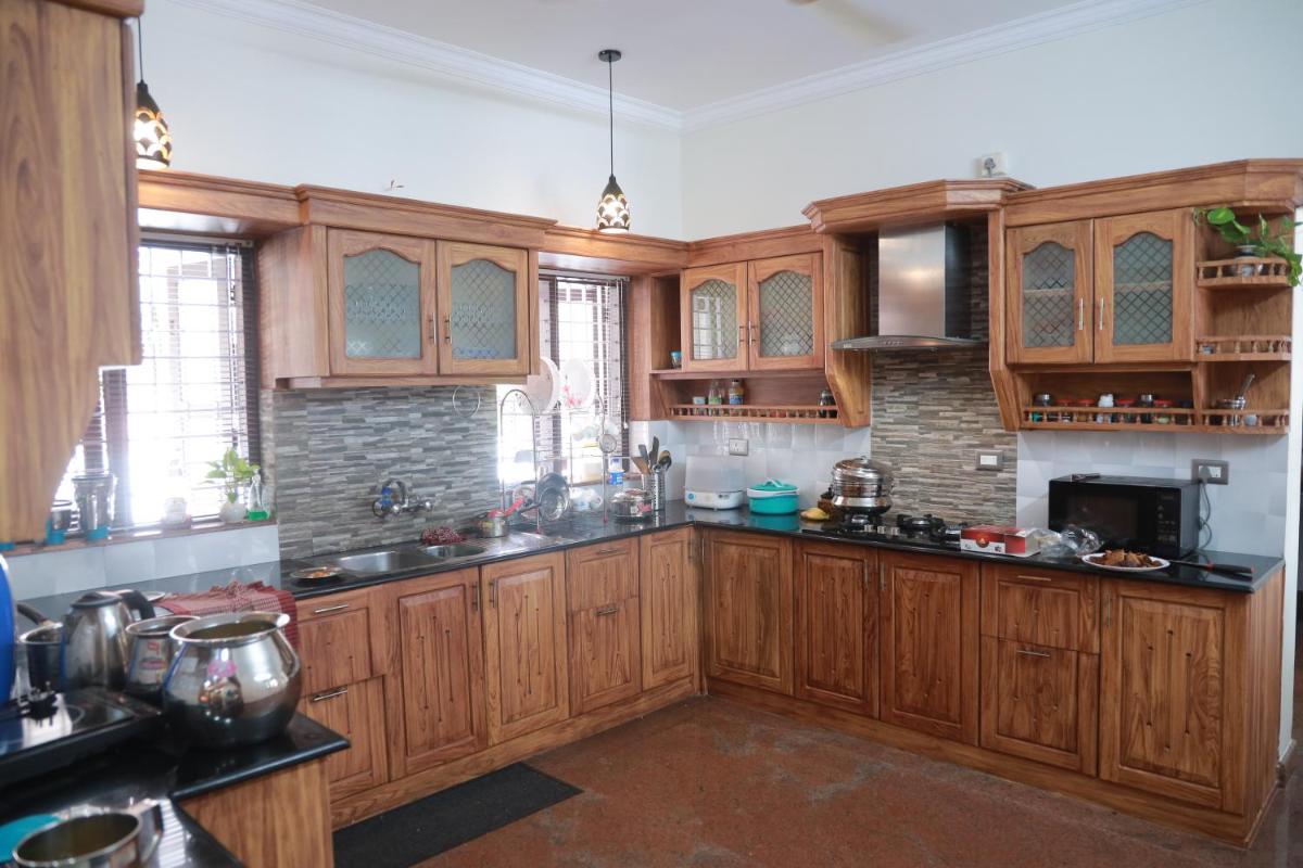Rose Villa - Housity