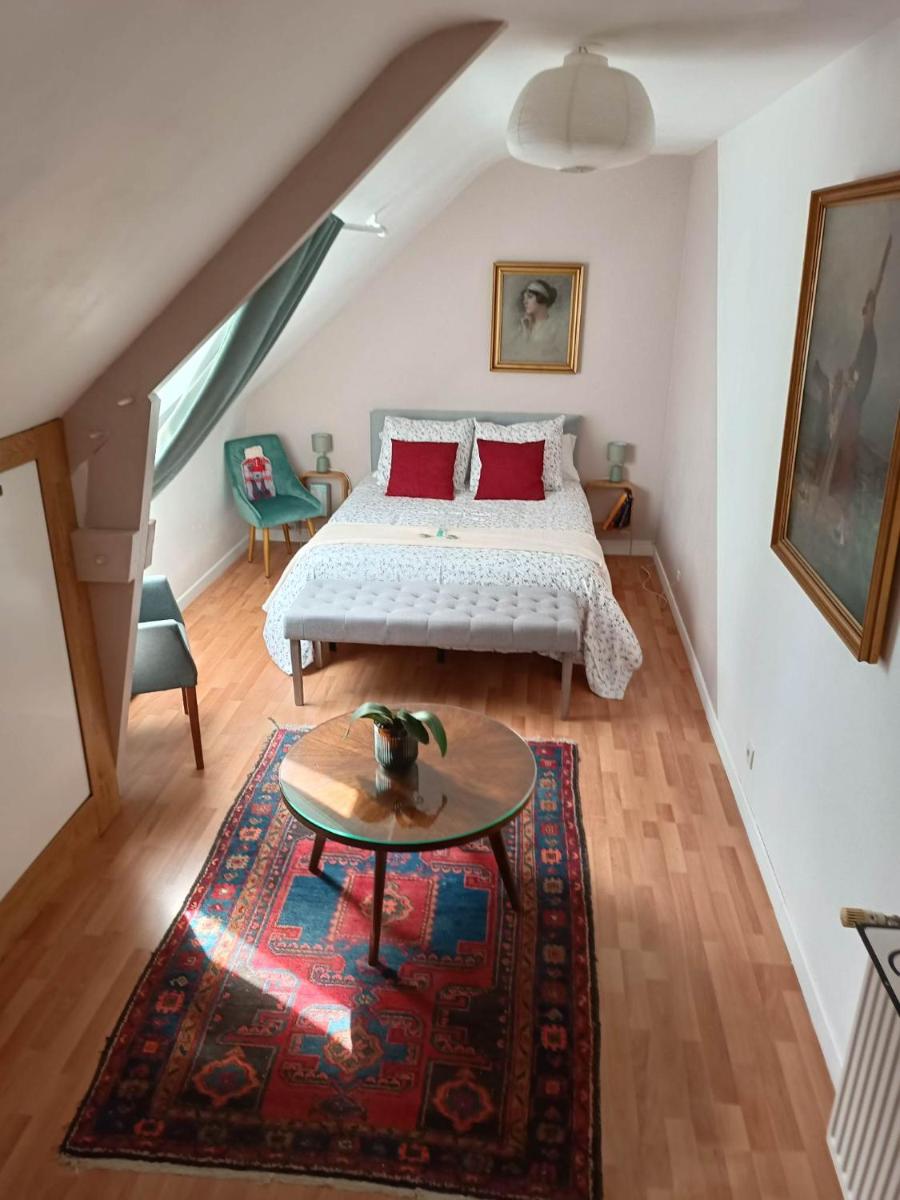 MEN ONLY Chambre en BandB EXLUSIVEMENT POUR HOMMES - Housity