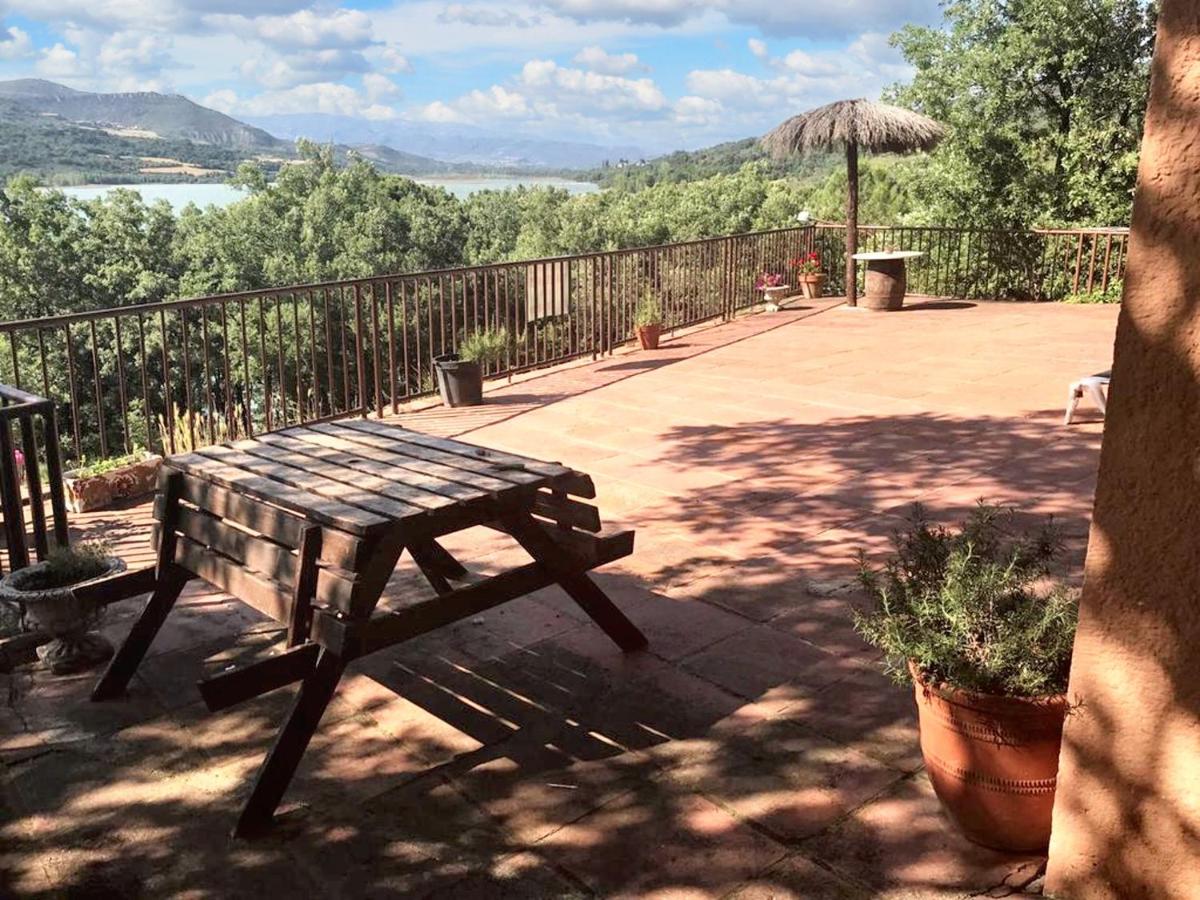 3 bedrooms house with lake view enclosed garden and wifi at Llimiana - Housity