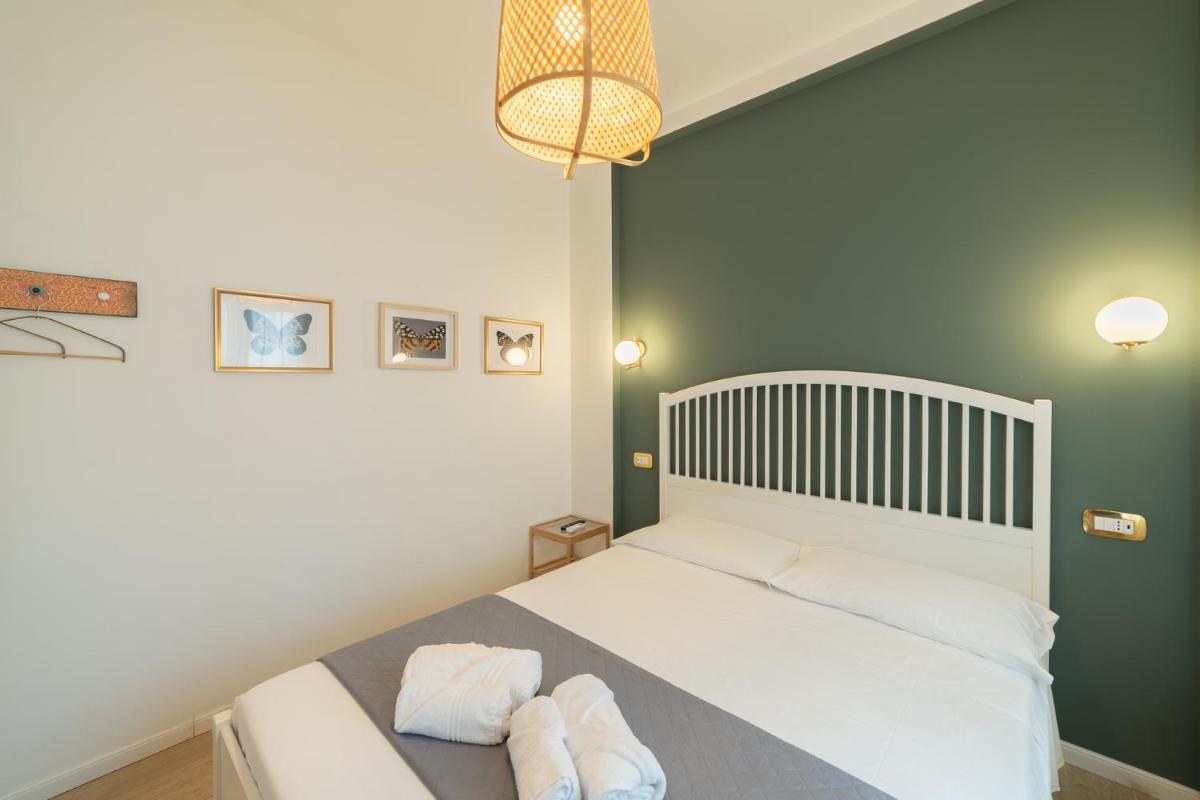 nuovissimo bilocale a 40 metri dal mare - Housity
