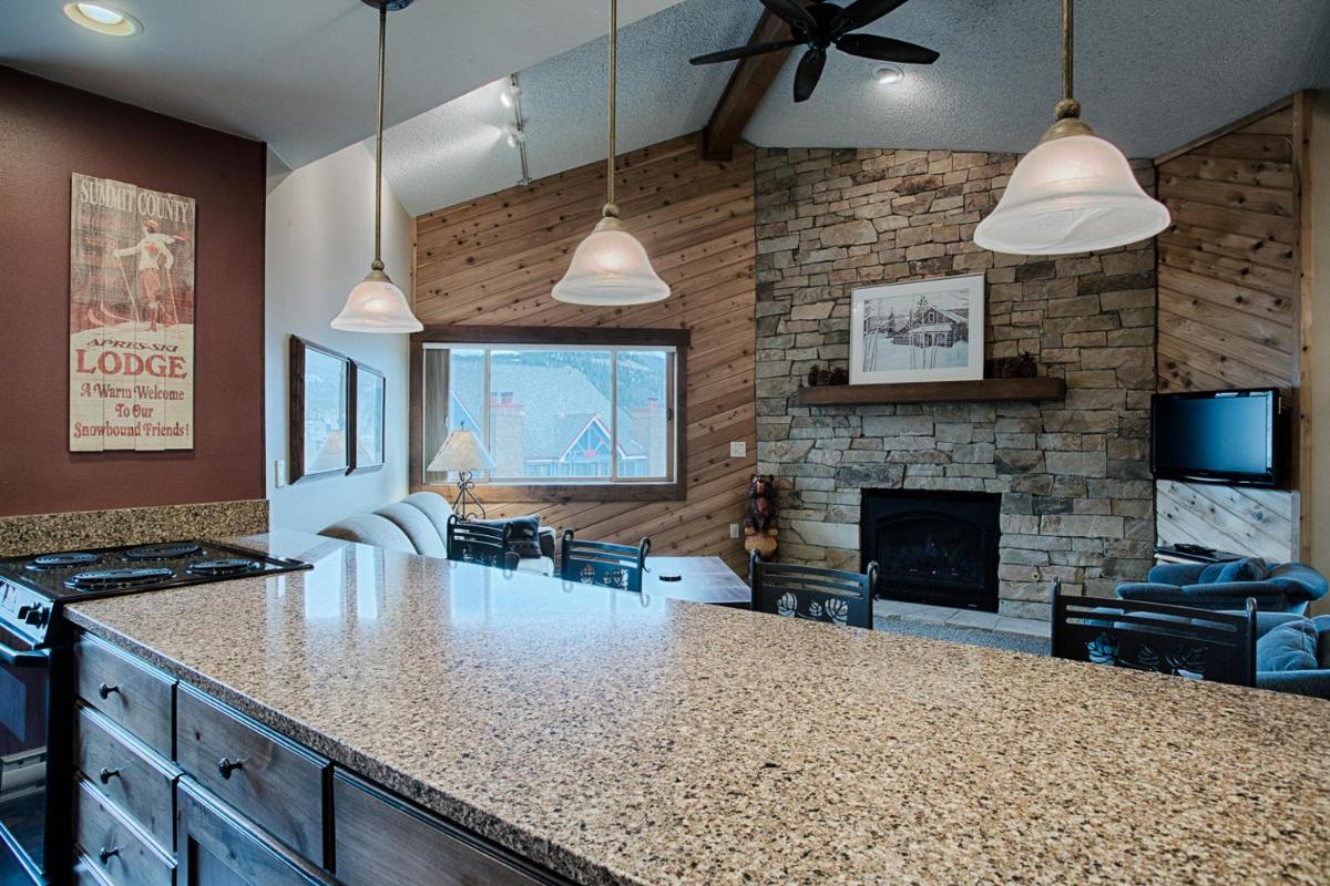 Sawmill Creek Condo 408 by Great Western Lodging - Housity