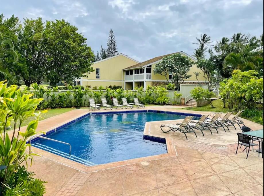 Walk to beach, pool, tennis, golf, restaurants, AC -Turtle Bay Hideaway - Housity