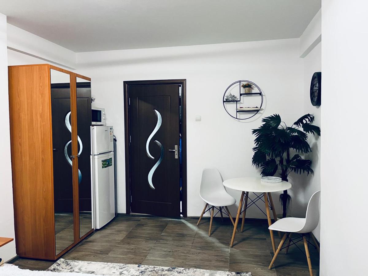 Studio Vio - Housity