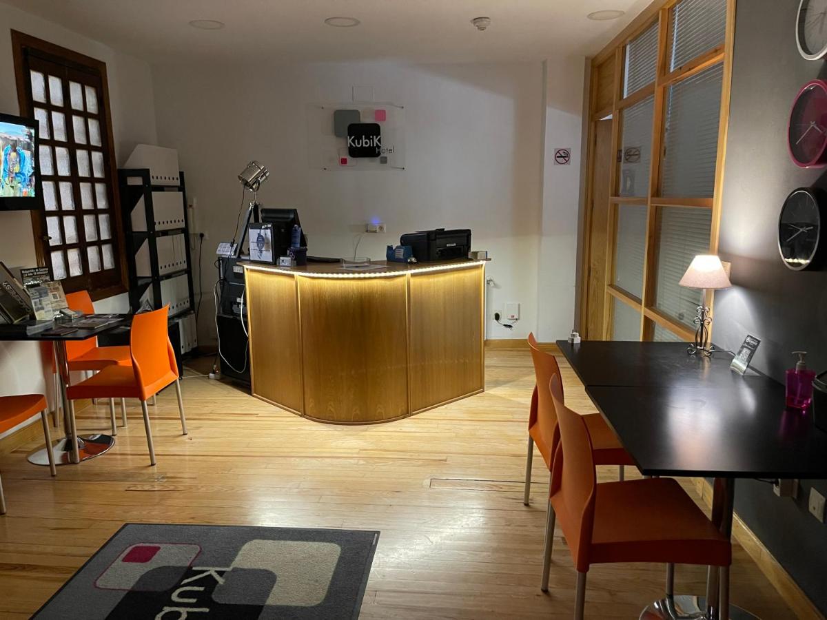 KubiK HOTEL - Housity