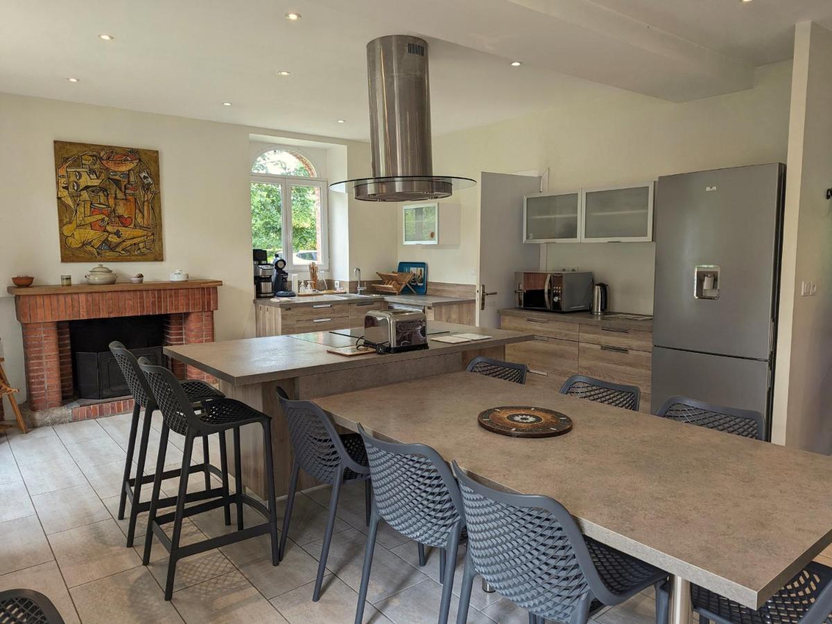 Gîte Cernoy-en-Berry, 6 pièces, 10 personnes - FR-1-590-5 - Housity