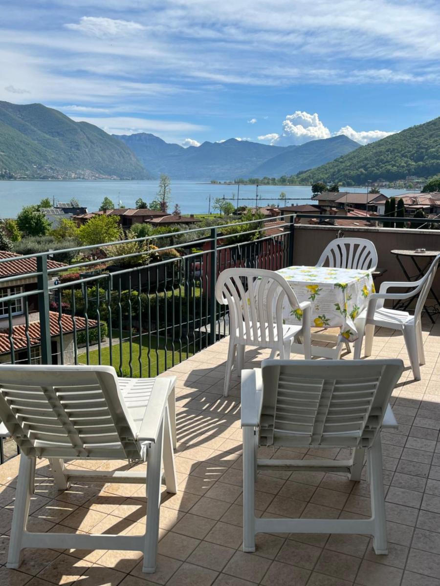 Lake View Terrace - Housity