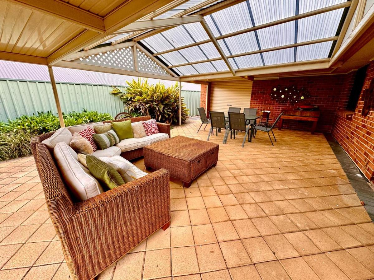 Adelaide Hills 4 bed home near Hahndorf Mt Barker - Housity