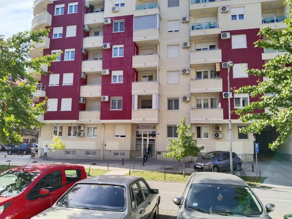 Apartment Burence - Housity
