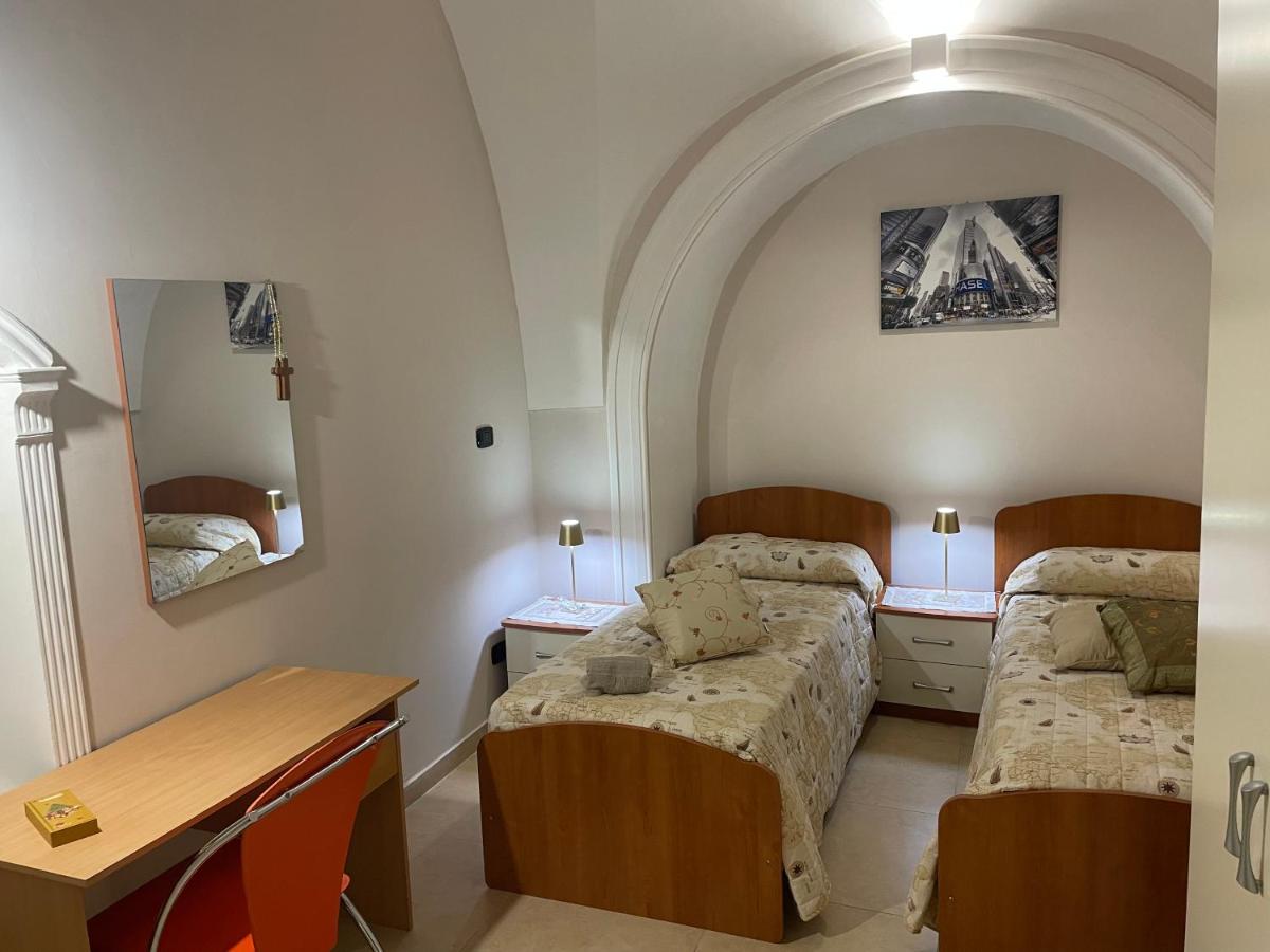 Asturnara Apartment - Housity