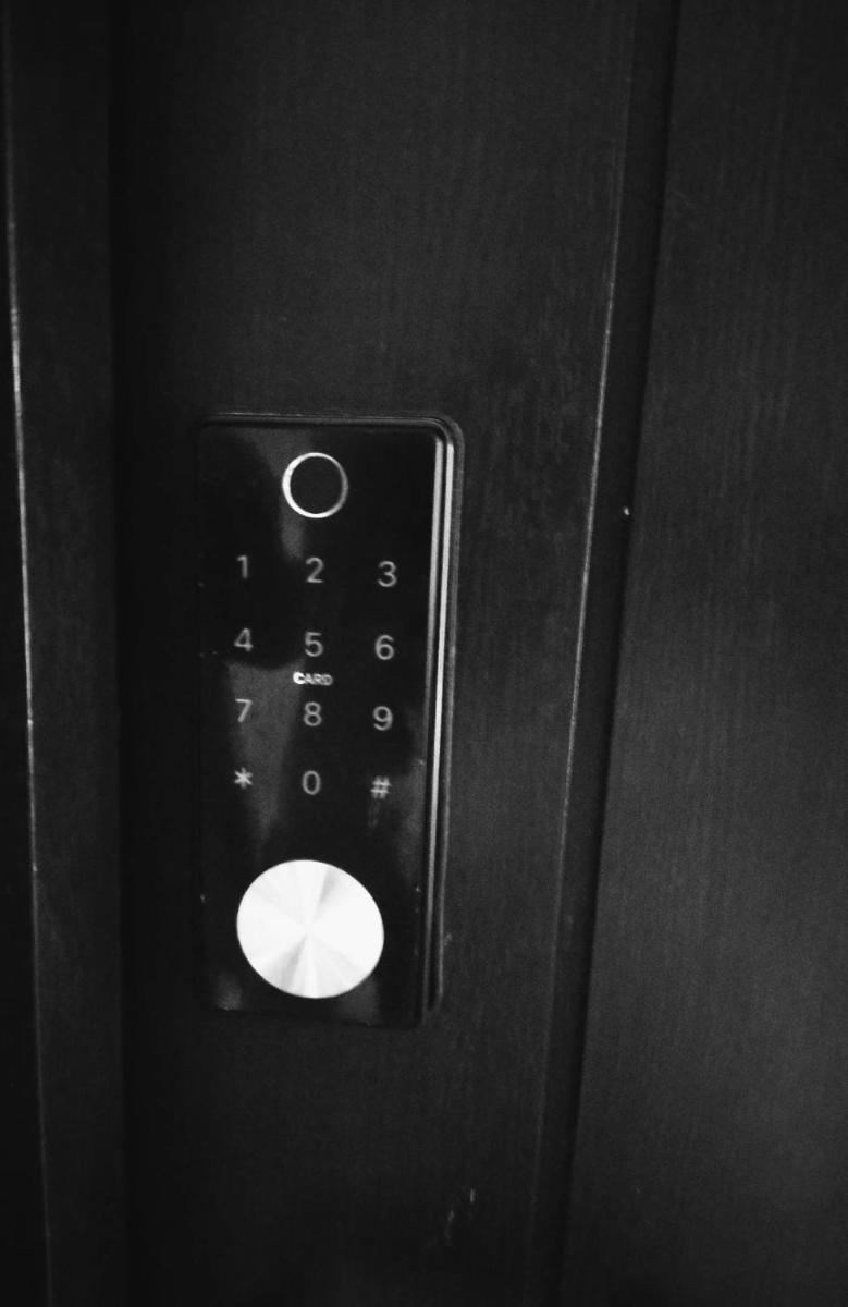 A Refreshing Condo Unit Near BGC, Ortigas & Makati with NETFLIX and WiFi - Housity
