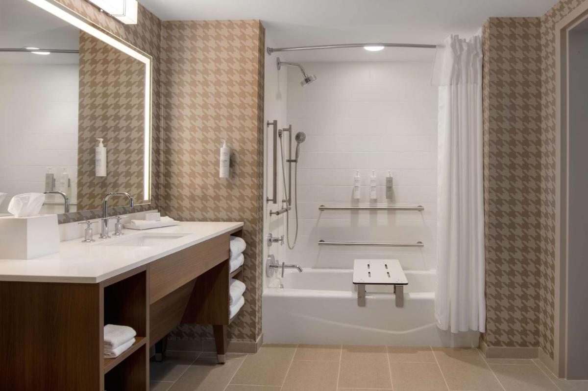 Home2 Suites By Hilton Jacksonville Downtown - Housity