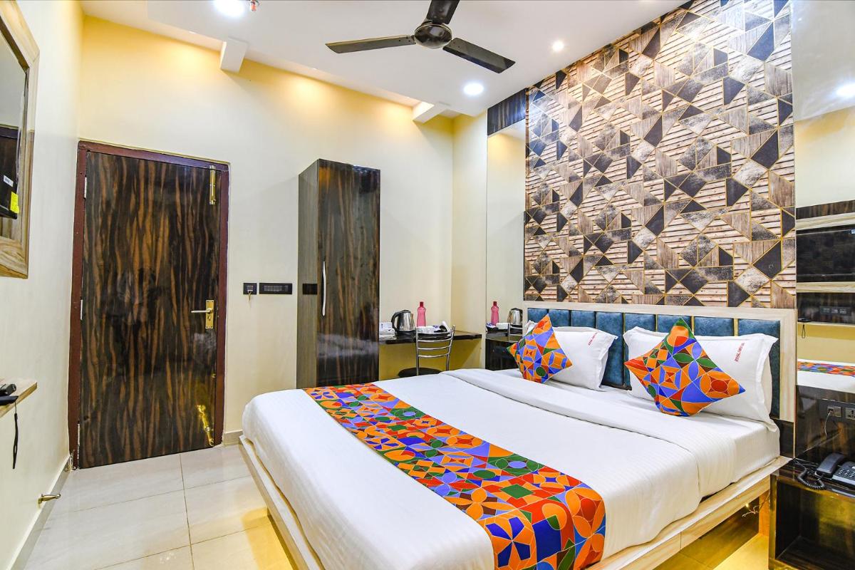 FabHotel Royal Park Inn - Nr Eden Garden Stadium - Housity