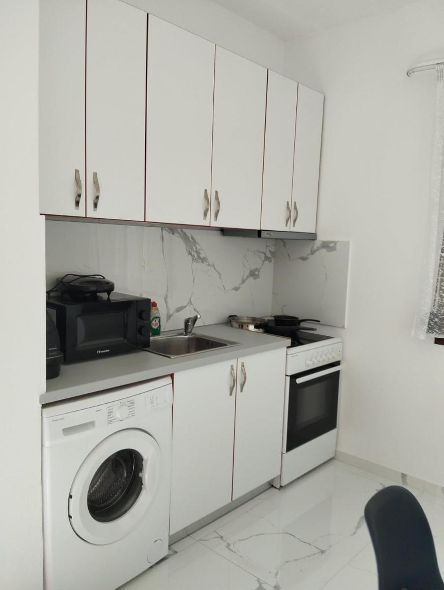 Hersonissos Modern One Bedroom Apartment Beachside - Housity