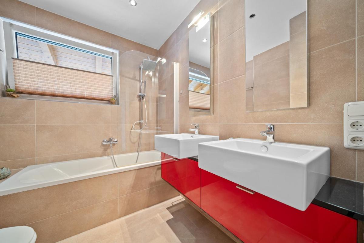 Suitetrails - Apartment Tauernblick Top 7 by Four Seasons Apartments