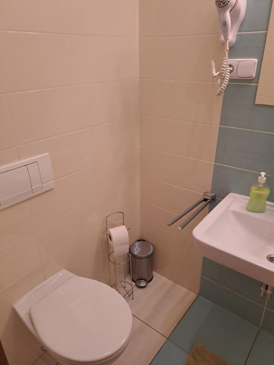 Dobrá škola u Jeníčka - Housity