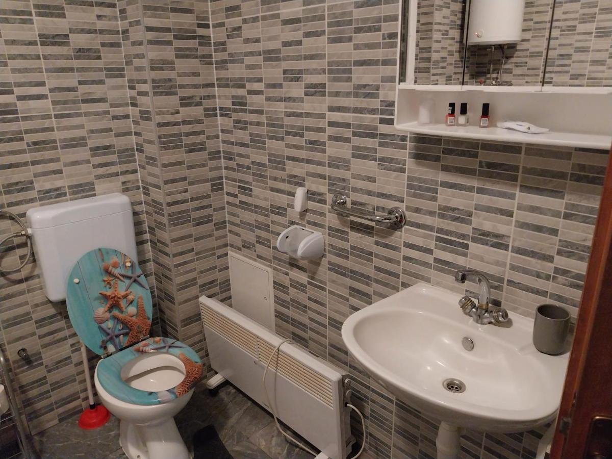 Dijana Gloria - Housity