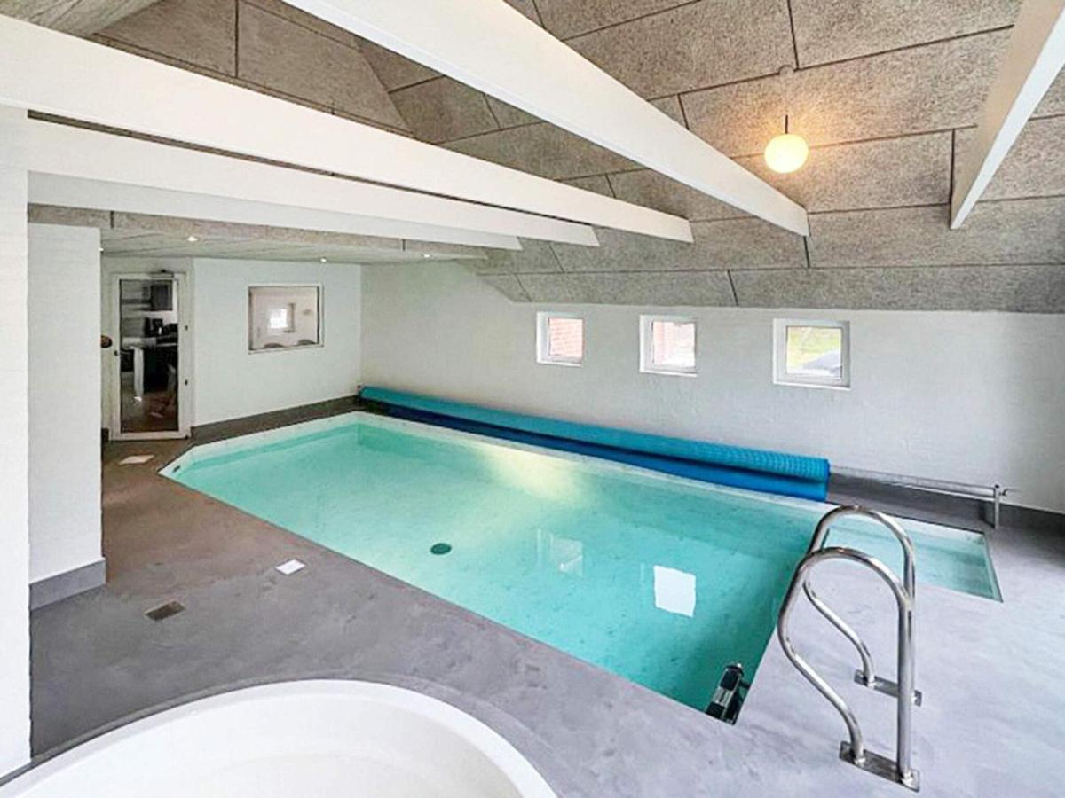 10 person holiday home in Nørre Nebel - Housity