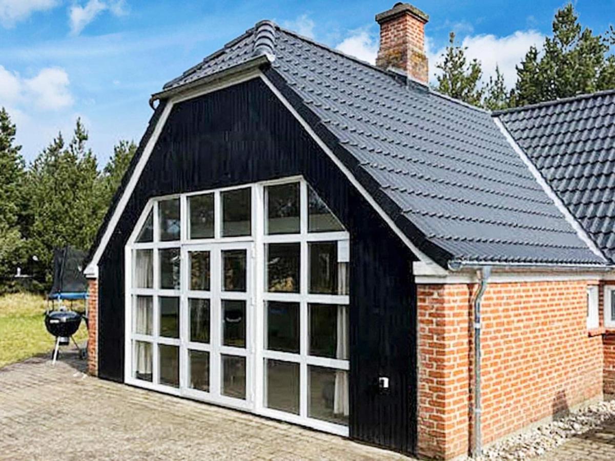 10 person holiday home in Nørre Nebel - Housity