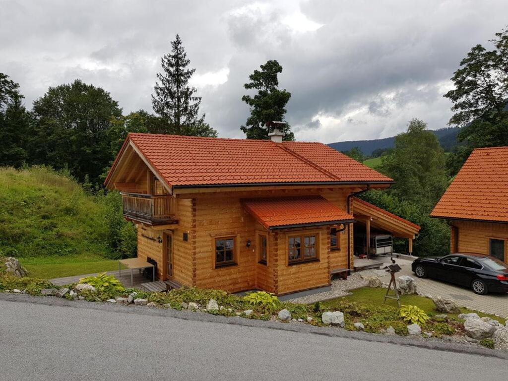 Haus Bischofsmütze Comfortable holiday residence - Housity