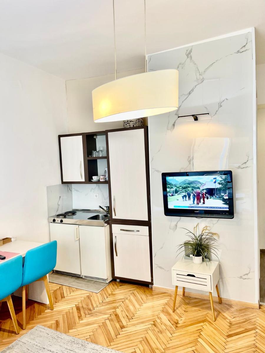 Suitetrails - Apartment-Sarajevo Free public Parking