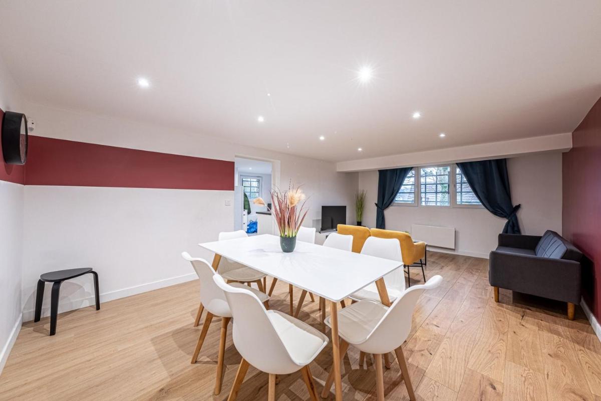 AdamT4 Disney Paris 6voyageurs jardin parking wifi - Housity