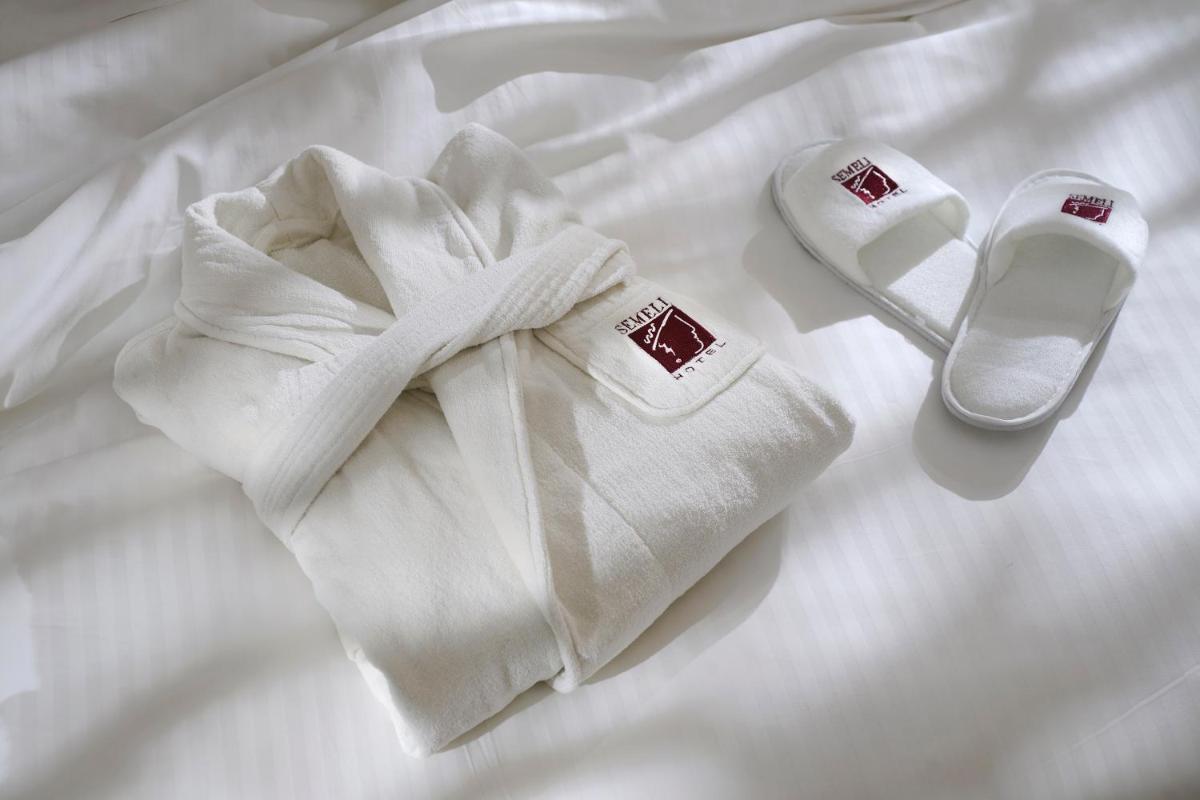 Suitetrails - Semeli Hotel