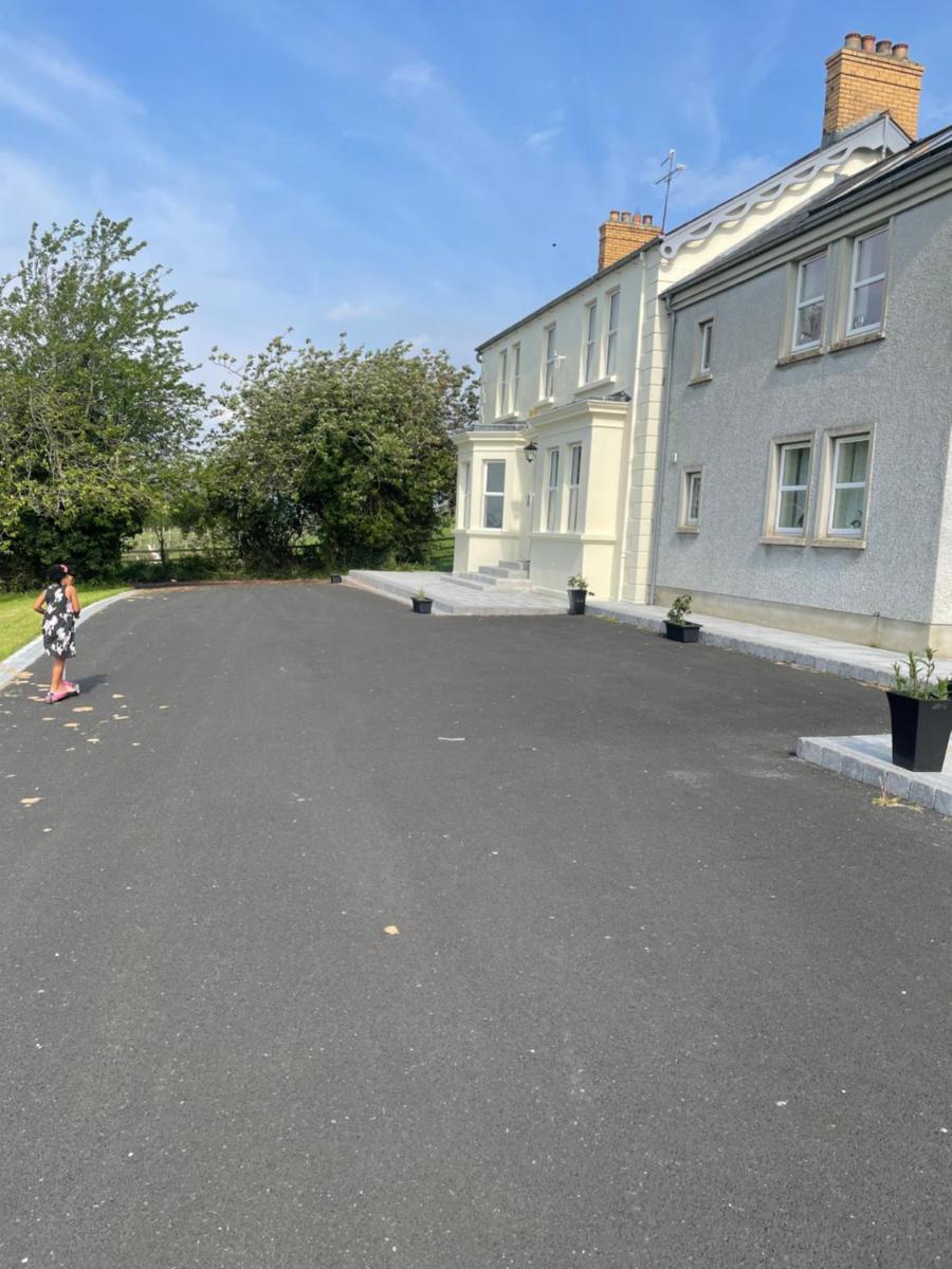 Brackfield House double and single bed free breakfast parking strong wifi - Housity