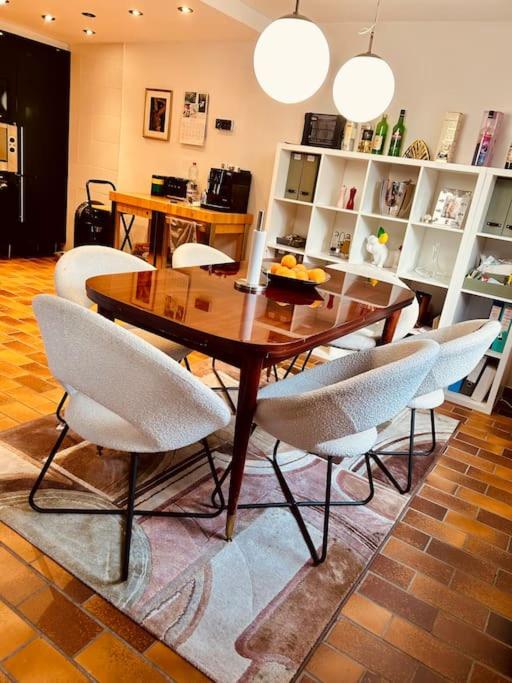 Maison avec jardin, 2 ch + salon - Housity