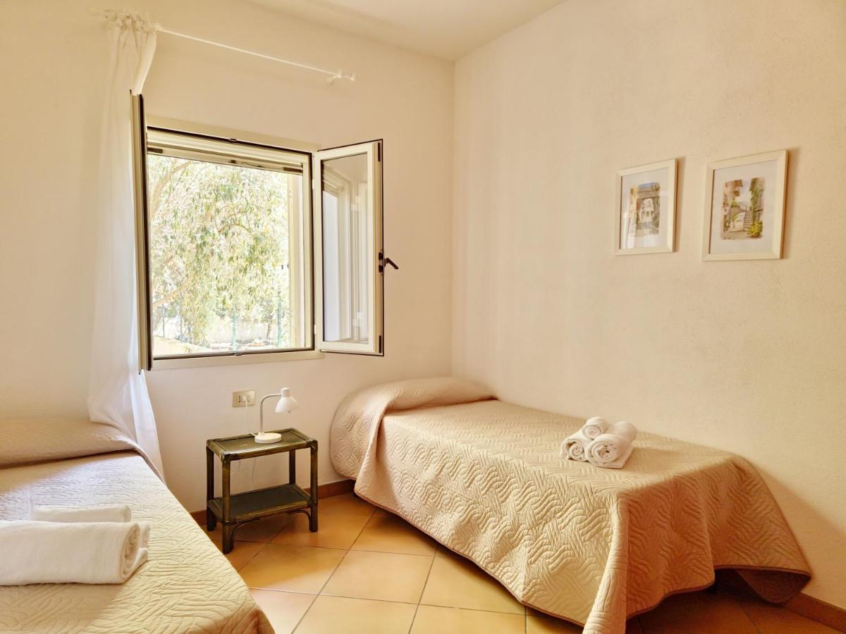 Villa Scogliera - Appartamenti con veranda a circa 700 mt dalla spiaggia di Fuile e Mare - Housity
