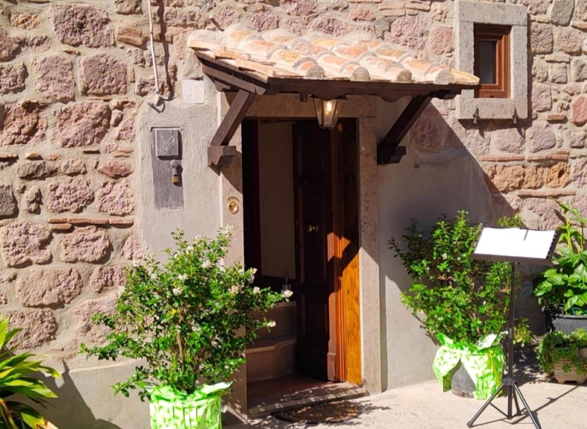 Casa d'artista: E poi tornarono le rondini... - Housity