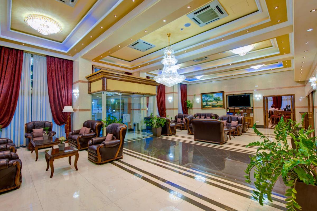 Suitetrails - Semeli Hotel