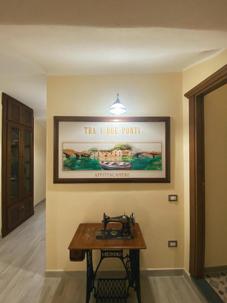 Tra i due ponti - Housity
