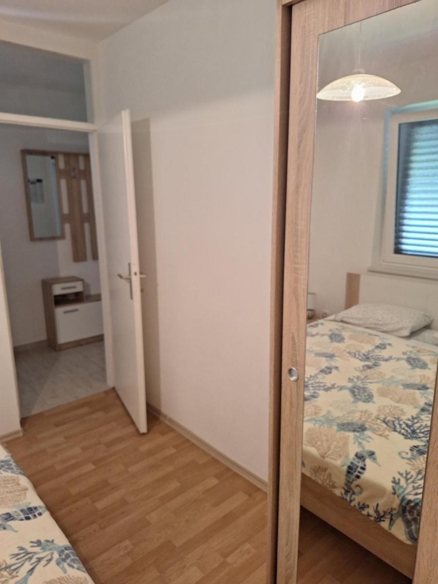 App Dalia Losinj - Housity