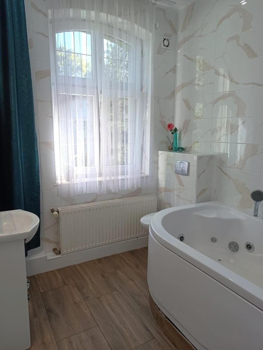Kaliny Apartamenty wanny z hydromasażem - Housity