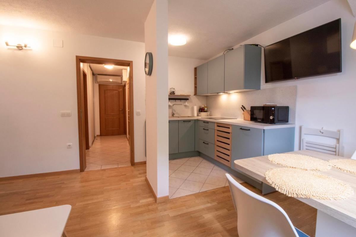 Apartment above Lake Bled - Housity
