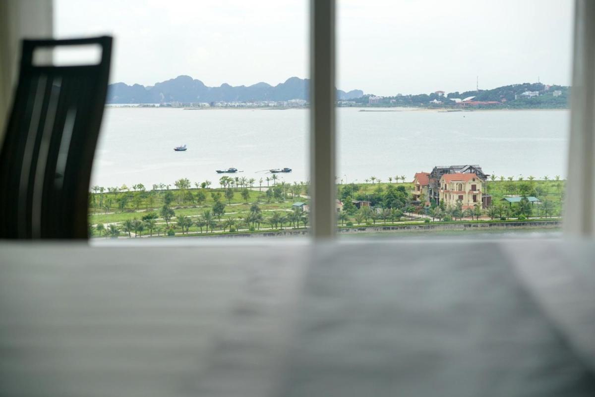 Homestay Ha Long Luxury Apartment ( Ocean View) - Housity