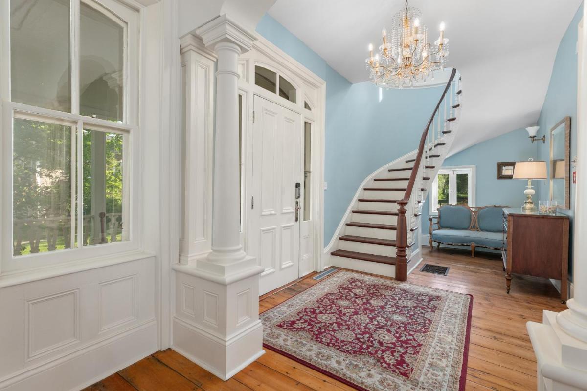 Manoir Sweetsburg - Housity