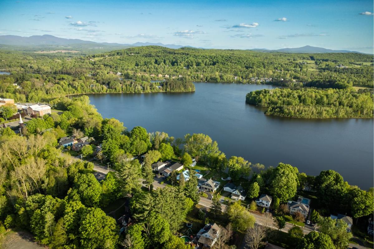 Manoir Sweetsburg - Housity