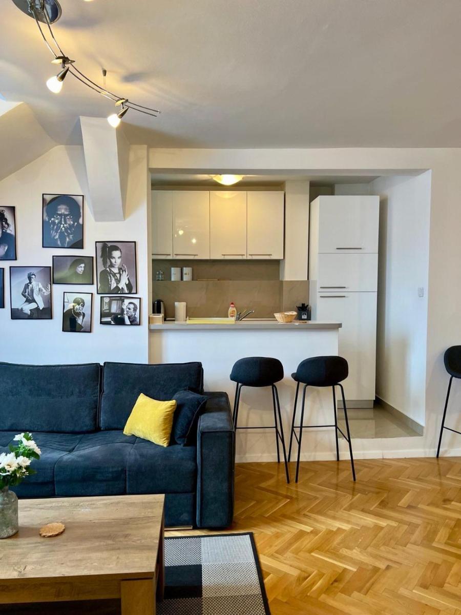 Suitetrails - Modern Loft in the Heart of City