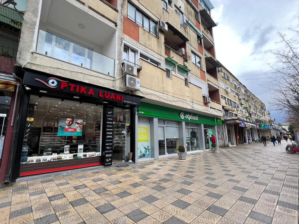 Center Lovely Apartament - Hizvo