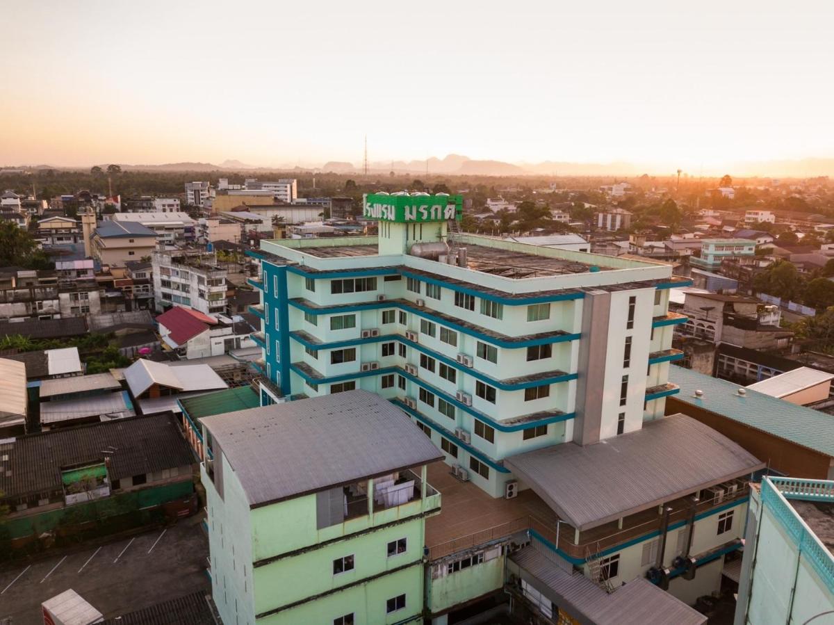 Morakot Twin Chumphon - Housity